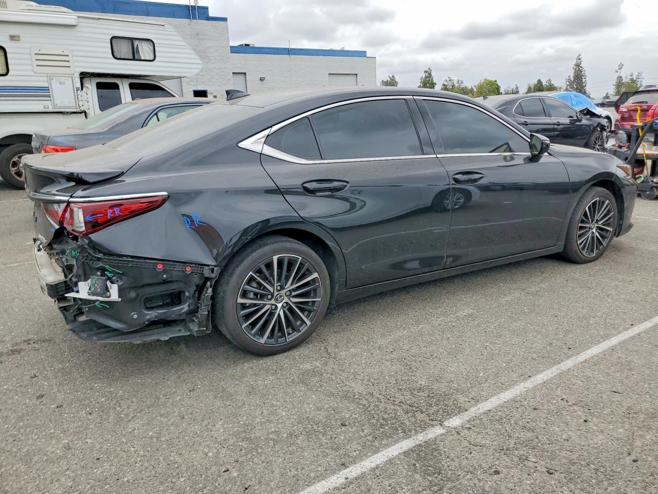 2024 LEXUS ES 300H BASE — снимка 3