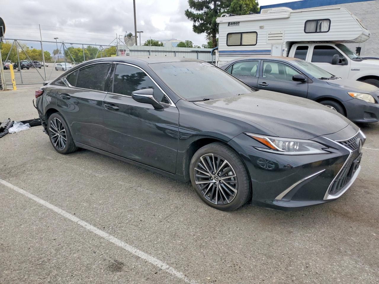 2024 LEXUS ES 300H BASE — снимка 4