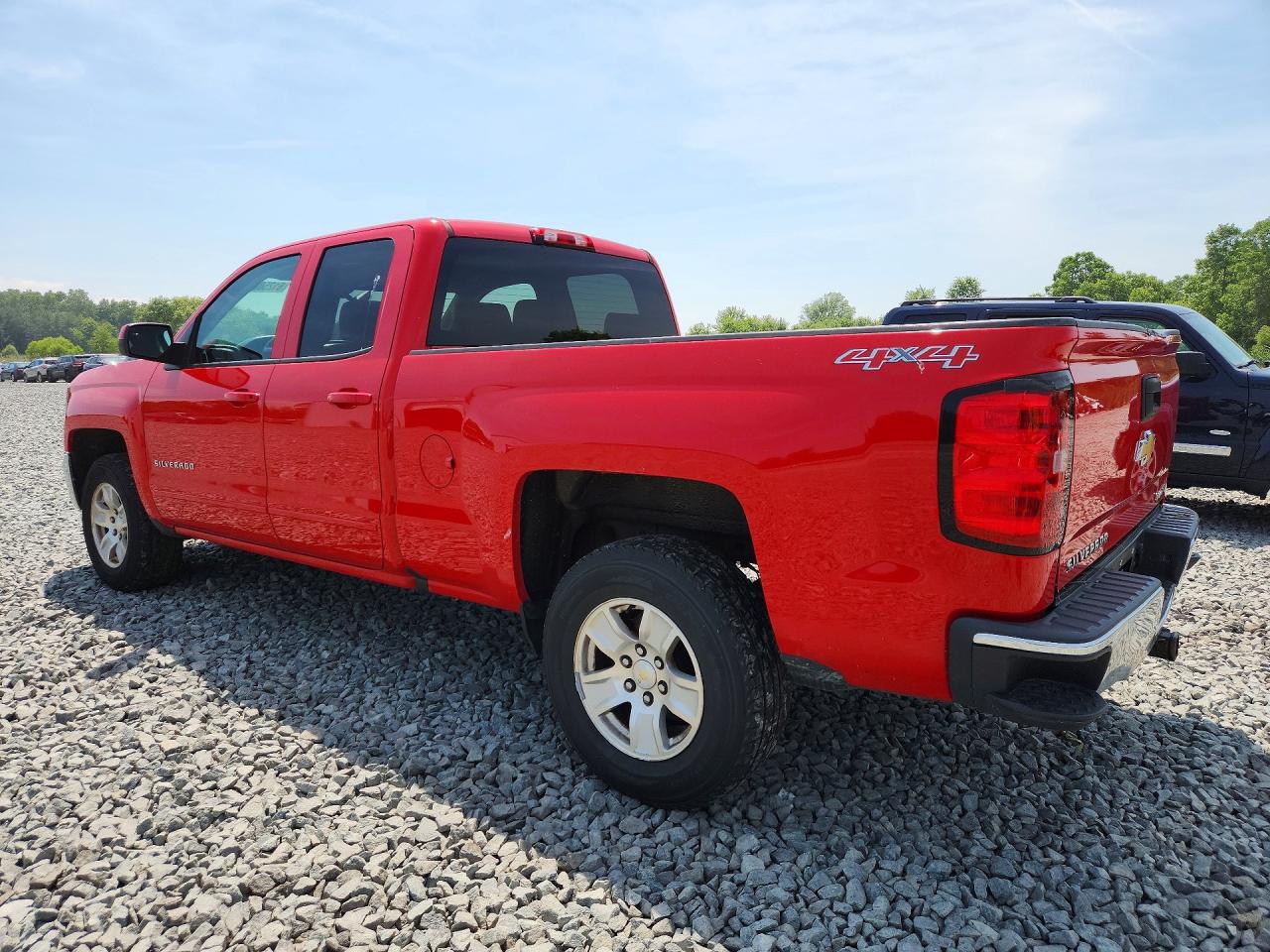2017 CHEVROLET SILVERADO K1500 LT — снимка 2
