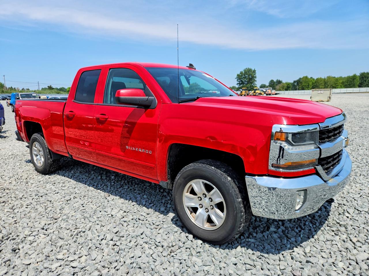 2017 CHEVROLET SILVERADO K1500 LT — снимка 4