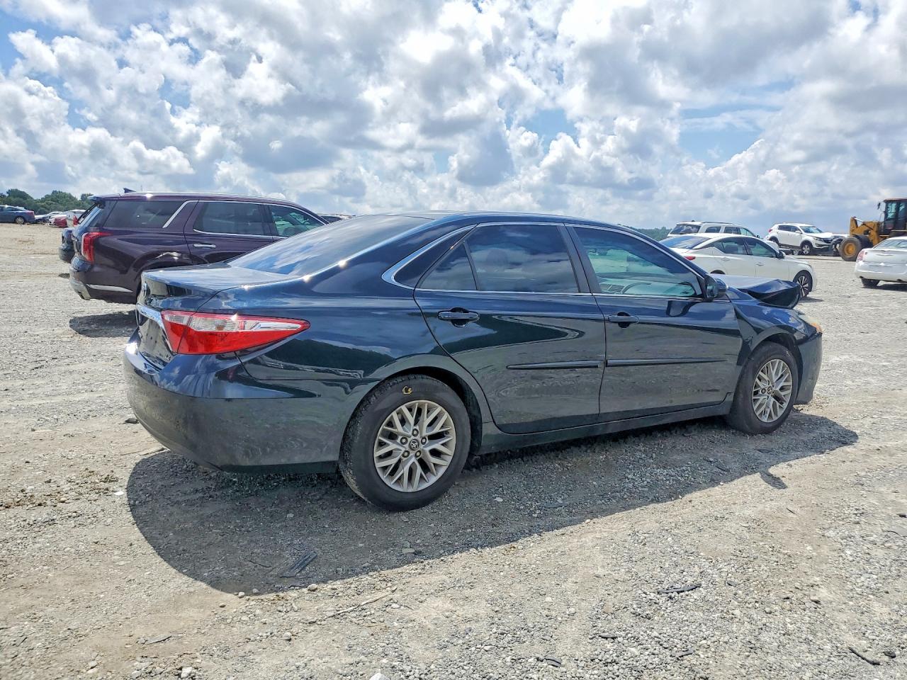 2016 TOYOTA CAMRY LE — снимка 3