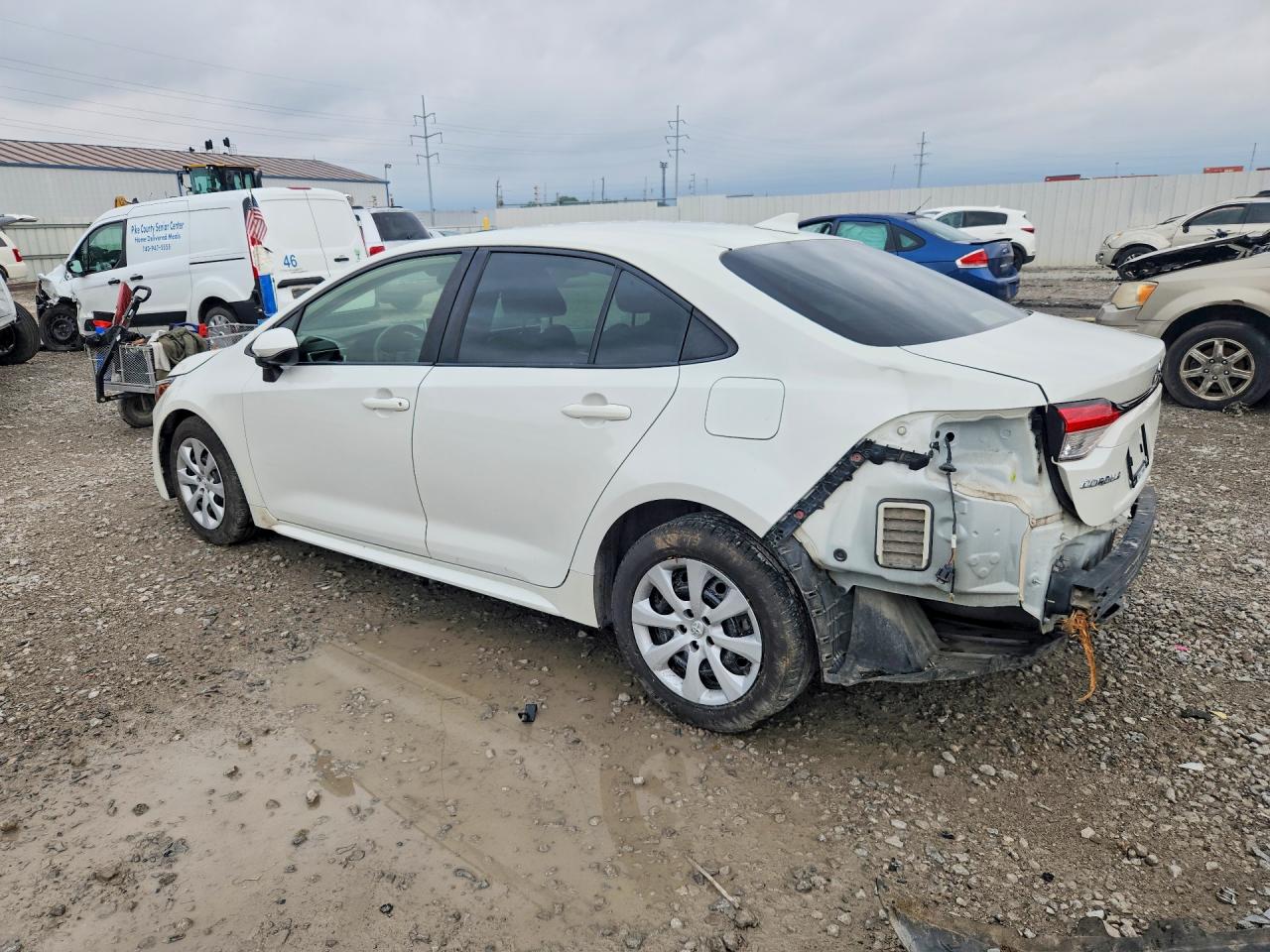 2021 TOYOTA COROLLA LE — снимка 2