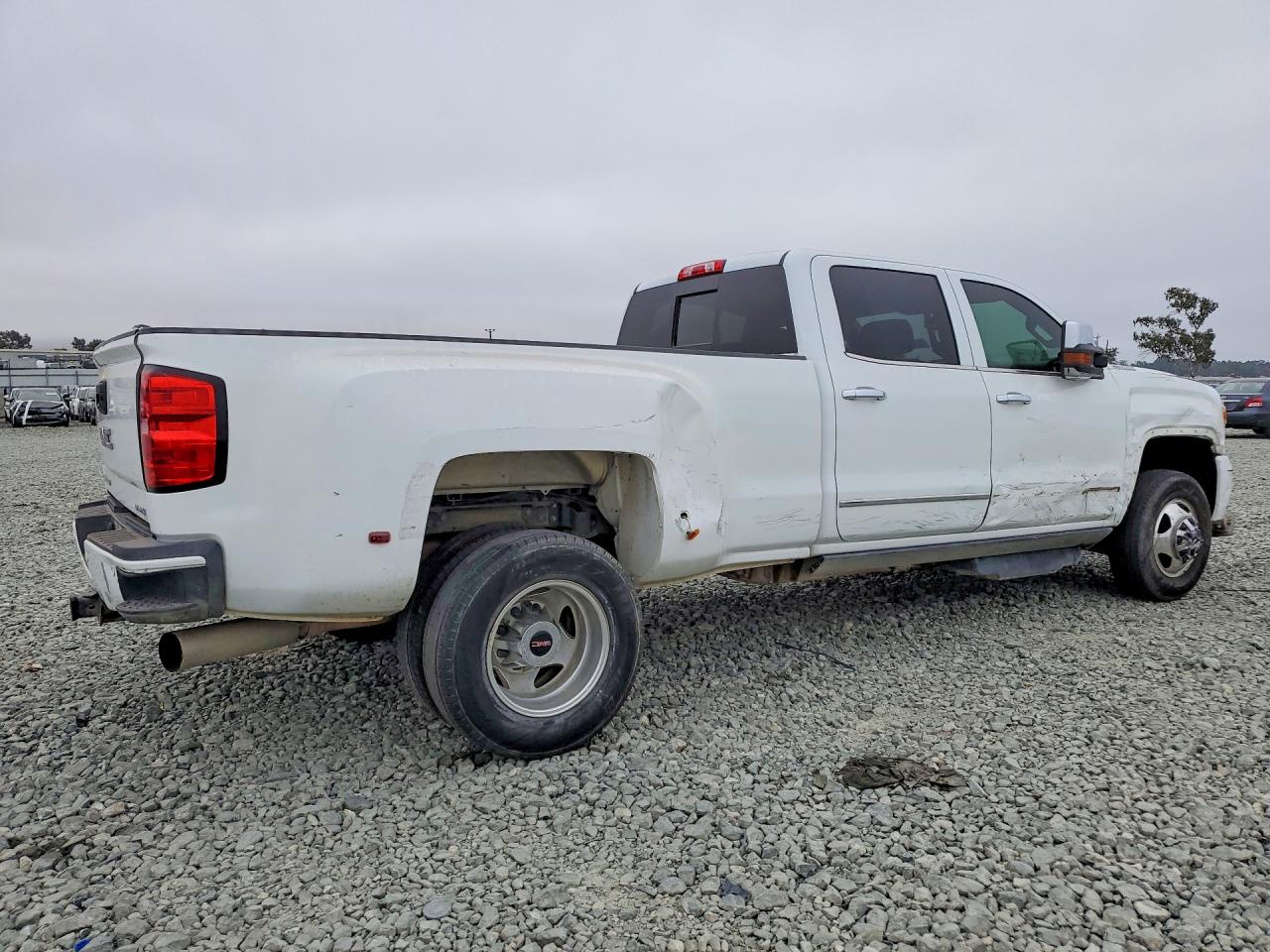 2017 GMC SIERRA K3500 DENALI — снимка 3