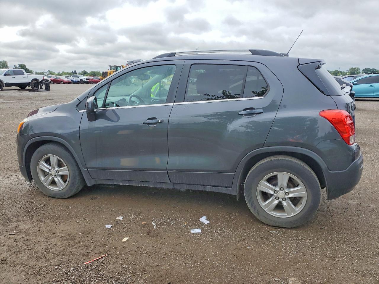 2016 CHEVROLET TRAX 1LT — снимка 2