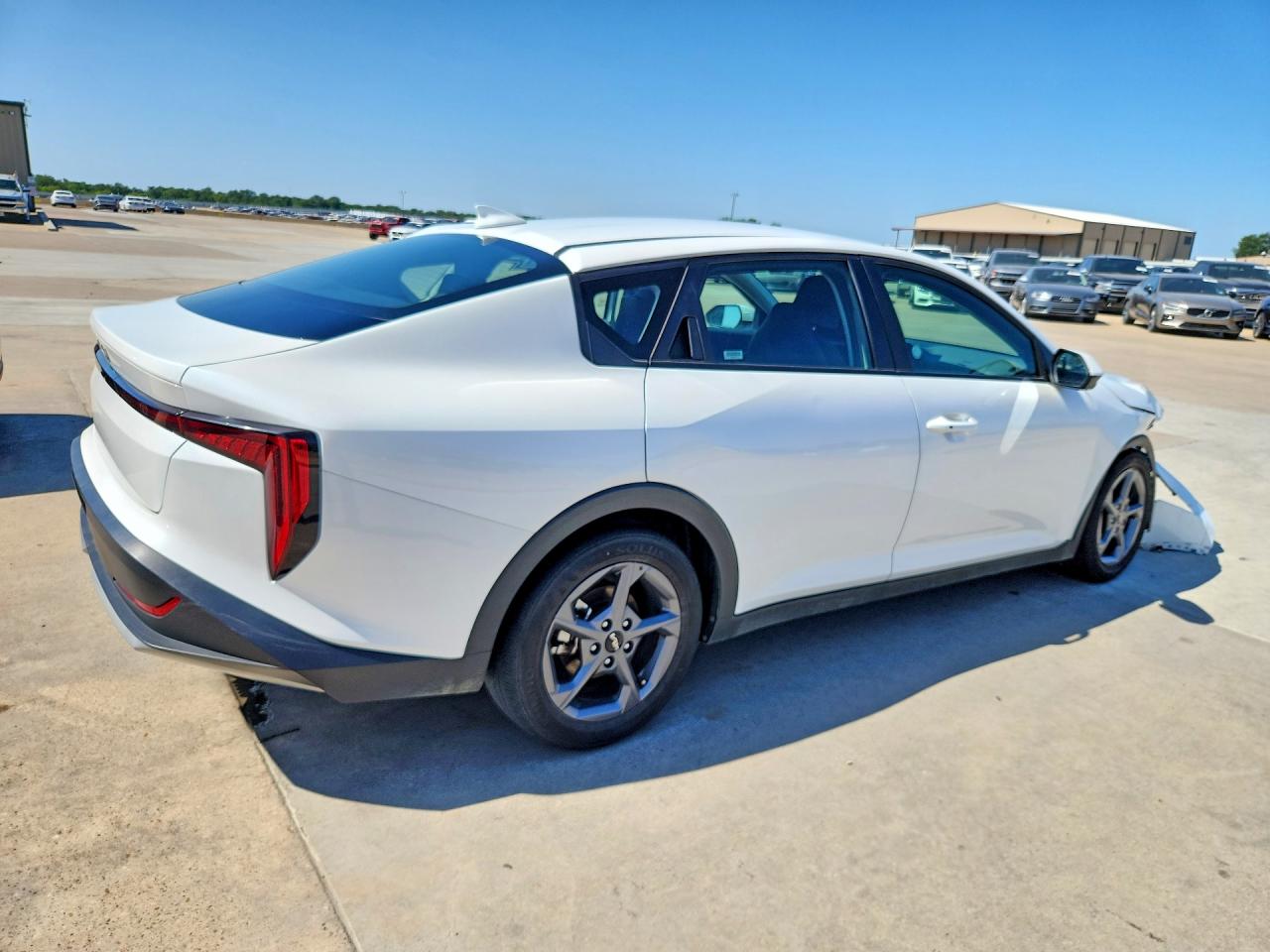 2025 KIA K4 LXS — снимка 3