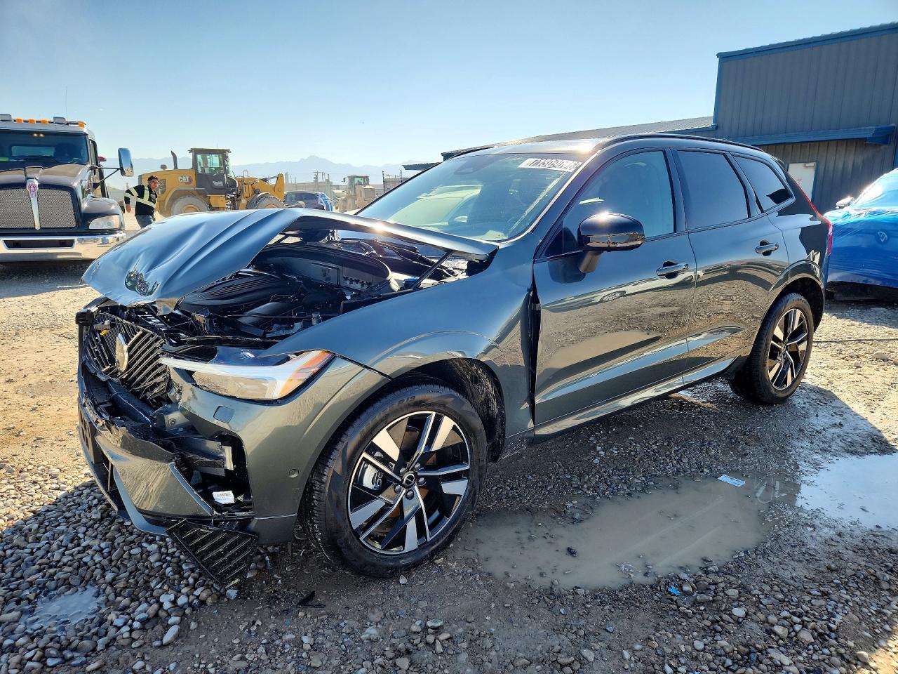 2026 VOLVO XC60 PLUS
