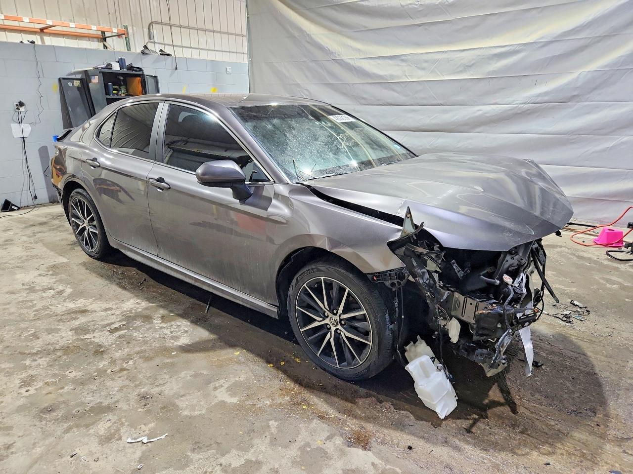 2021 TOYOTA CAMRY SE — снимка 4