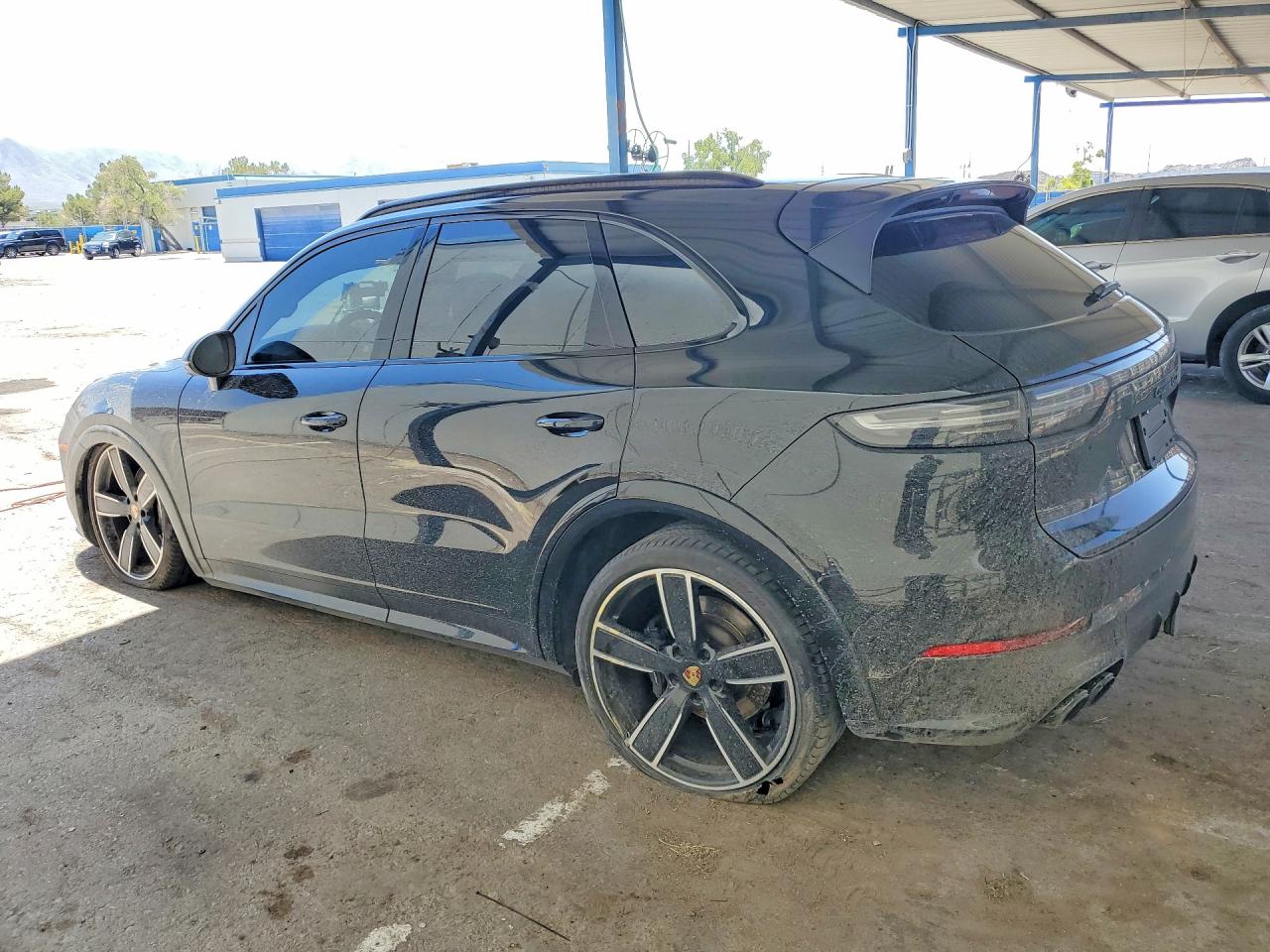 2023 PORSCHE CAYENNE GTS — снимка 2