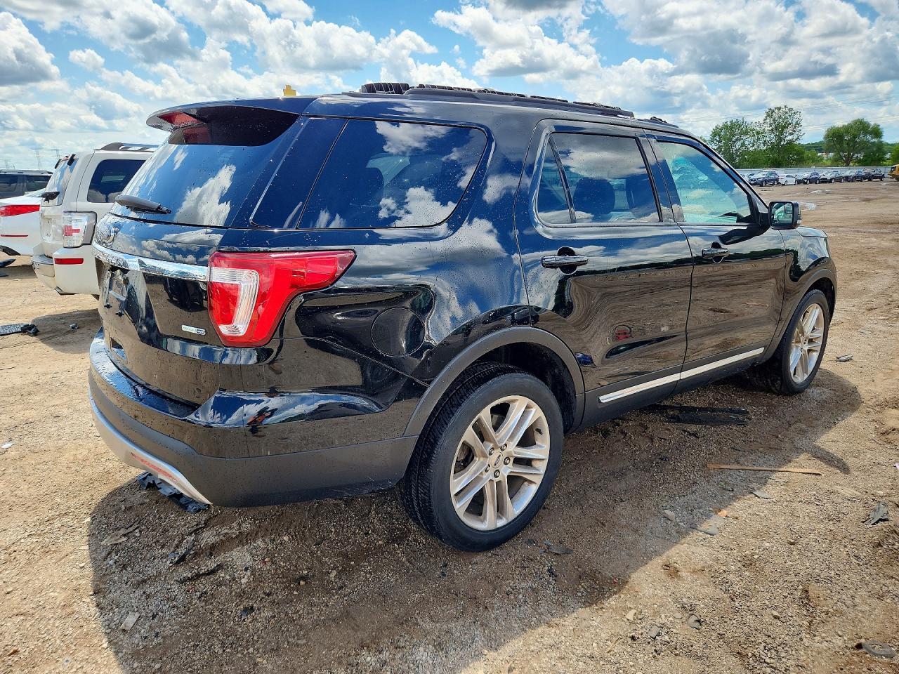 2016 FORD EXPLORER XLT — снимка 3