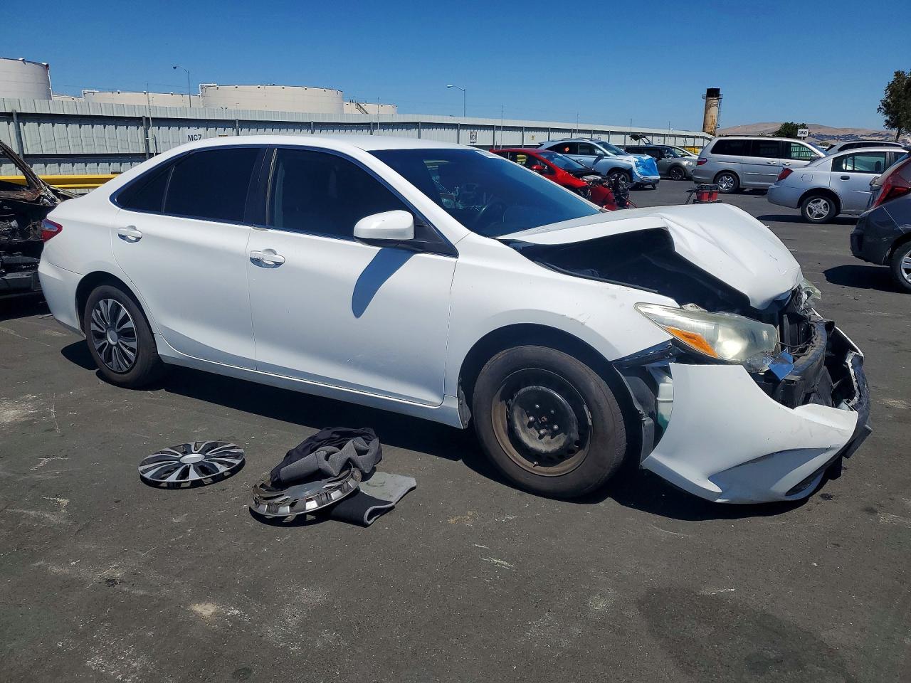 2016 TOYOTA CAMRY LE — снимка 4