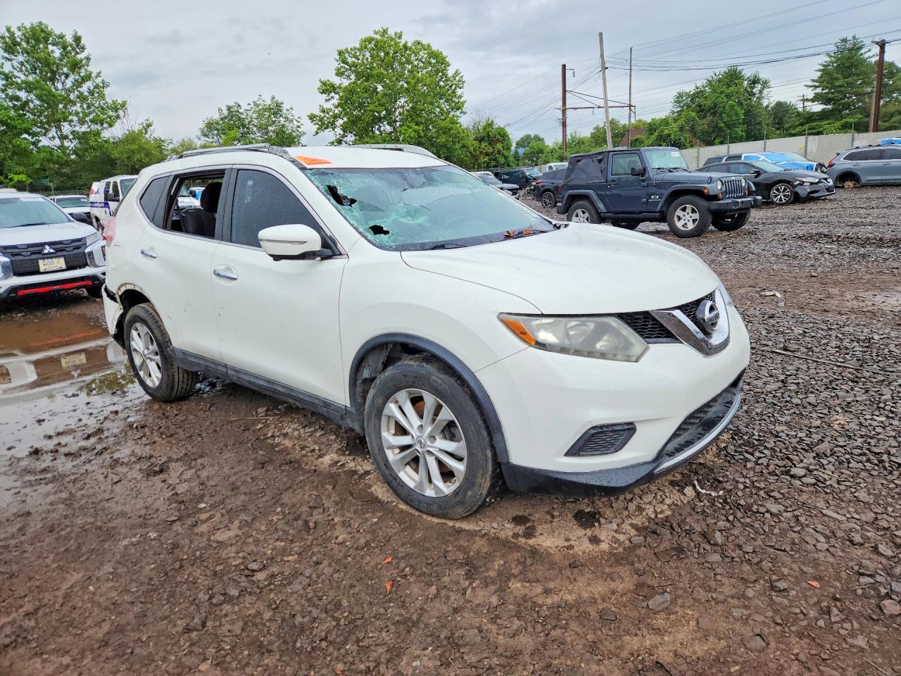 2015 NISSAN ROGUE SV — снимка 4