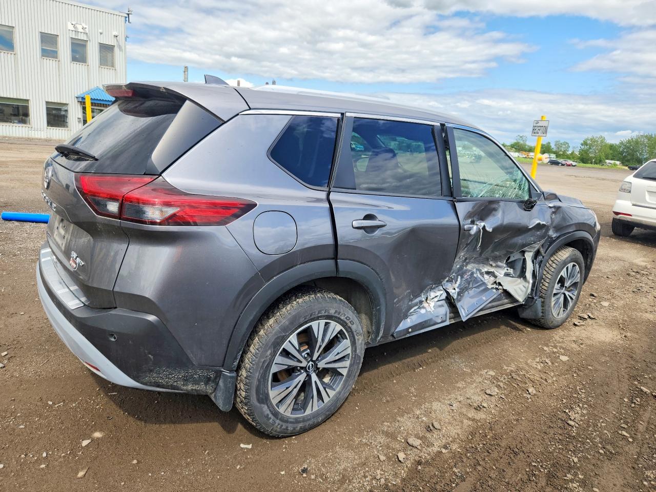 2023 NISSAN ROGUE SV — photo 3