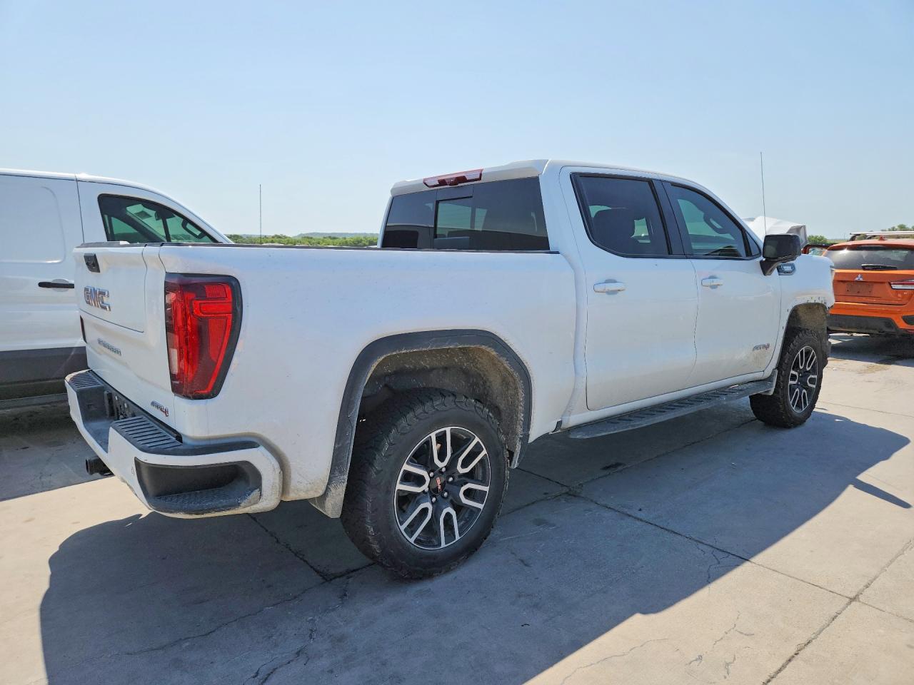 2026 GMC SIERRA K1500 AT4 — снимка 3
