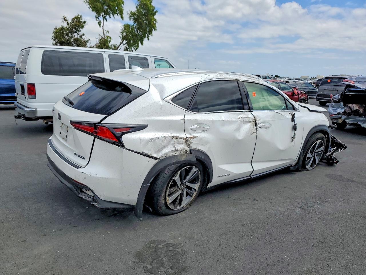 2020 LEXUS NX 300H — снимка 3