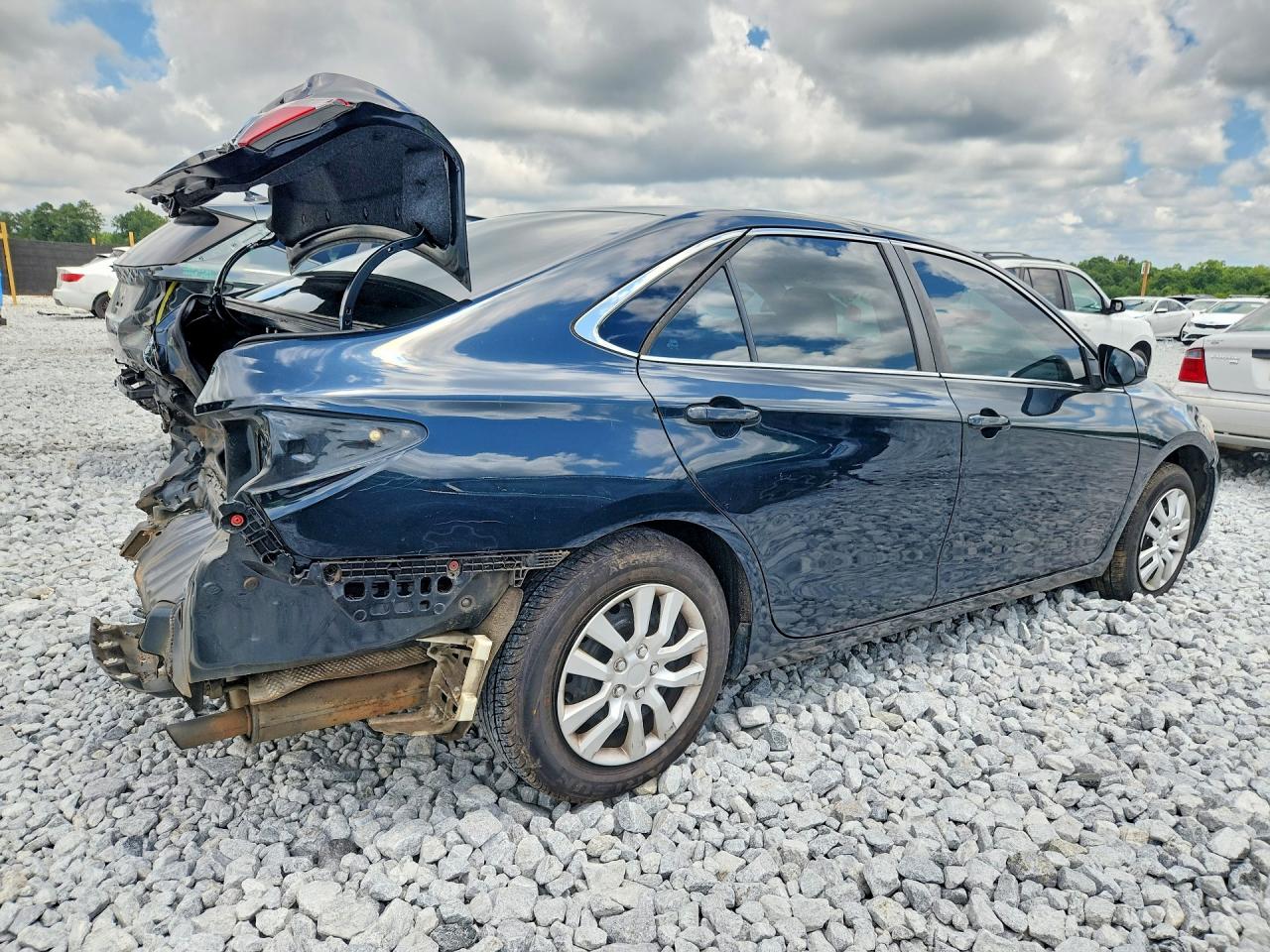 2017 TOYOTA CAMRY LE — снимка 3