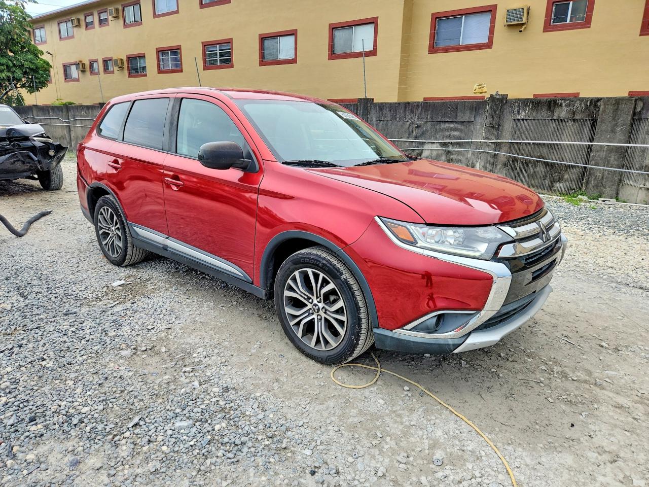 2018 MITSUBISHI OUTLANDER ES — снимка 4