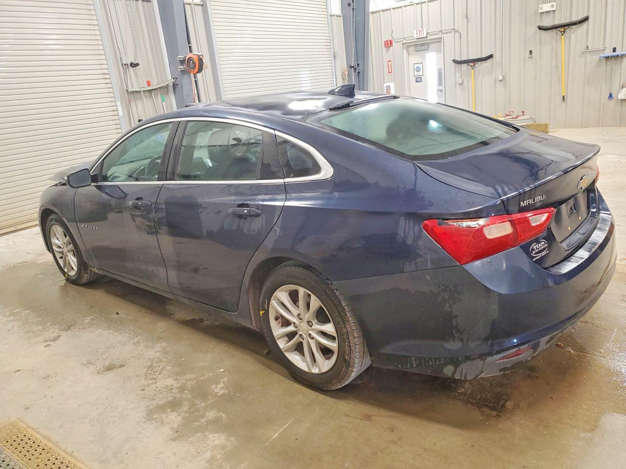 2017 CHEVROLET MALIBU LT — снимка 2
