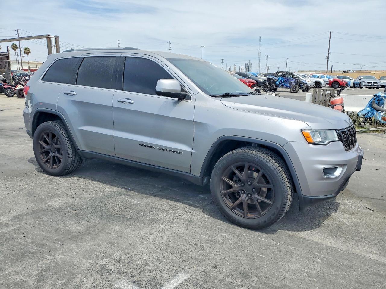 2018 JEEP GRAND CHEROKEE LAREDO — снимка 4