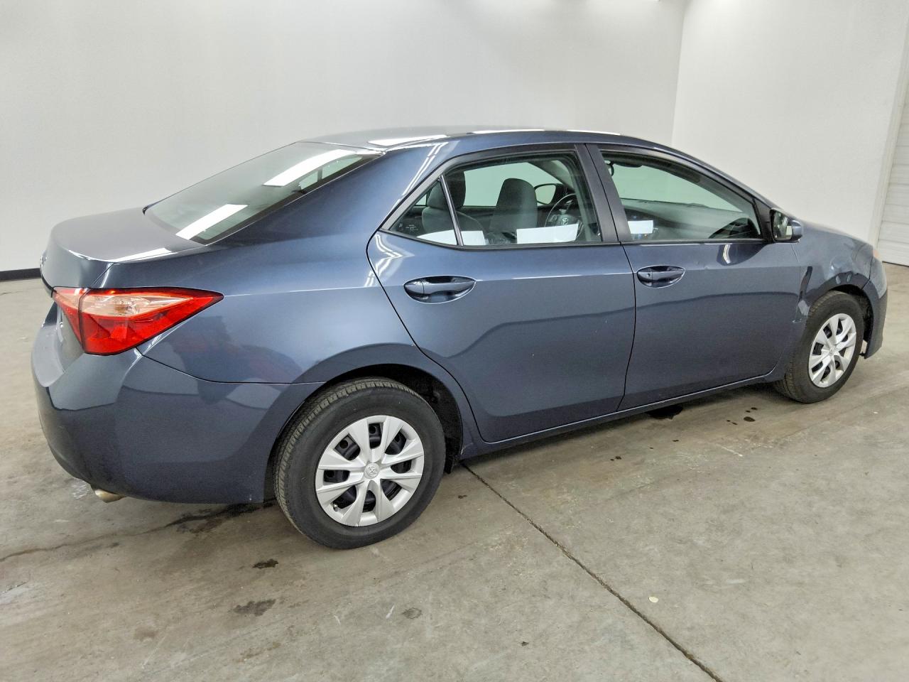 2019 TOYOTA COROLLA L — снимка 3