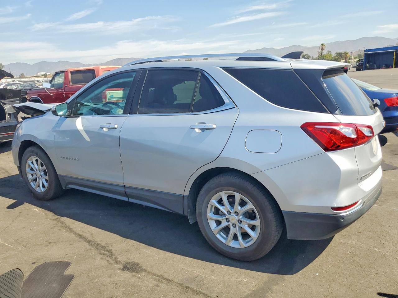 2018 CHEVROLET EQUINOX LT — снимка 2