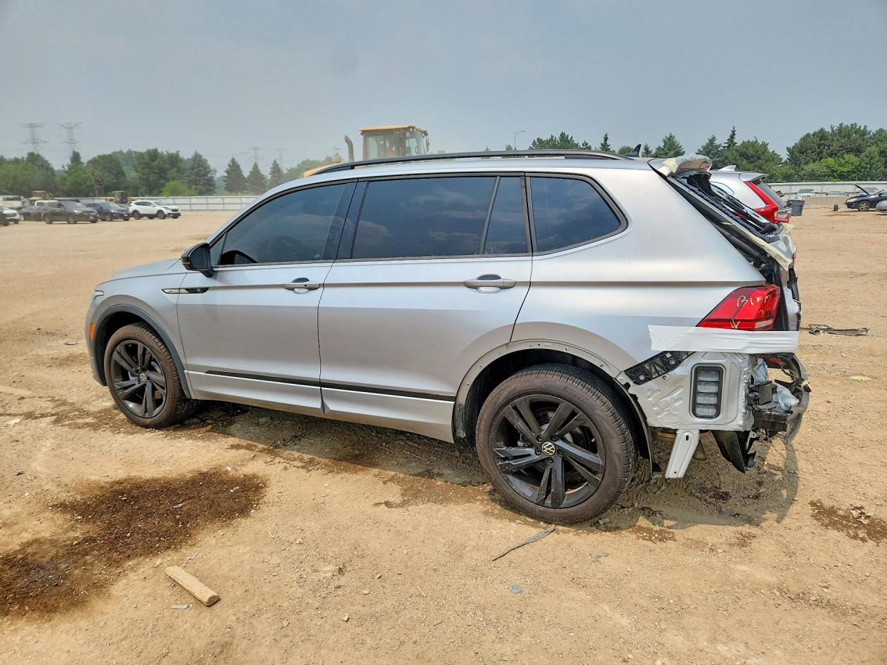 2024 VOLKSWAGEN TIGUAN SE R-LINE BLACK — снимка 2