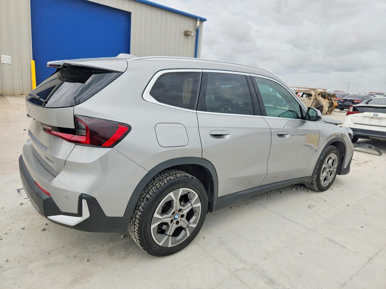 2023 BMW X1 XDRIVE28I — снимка 3