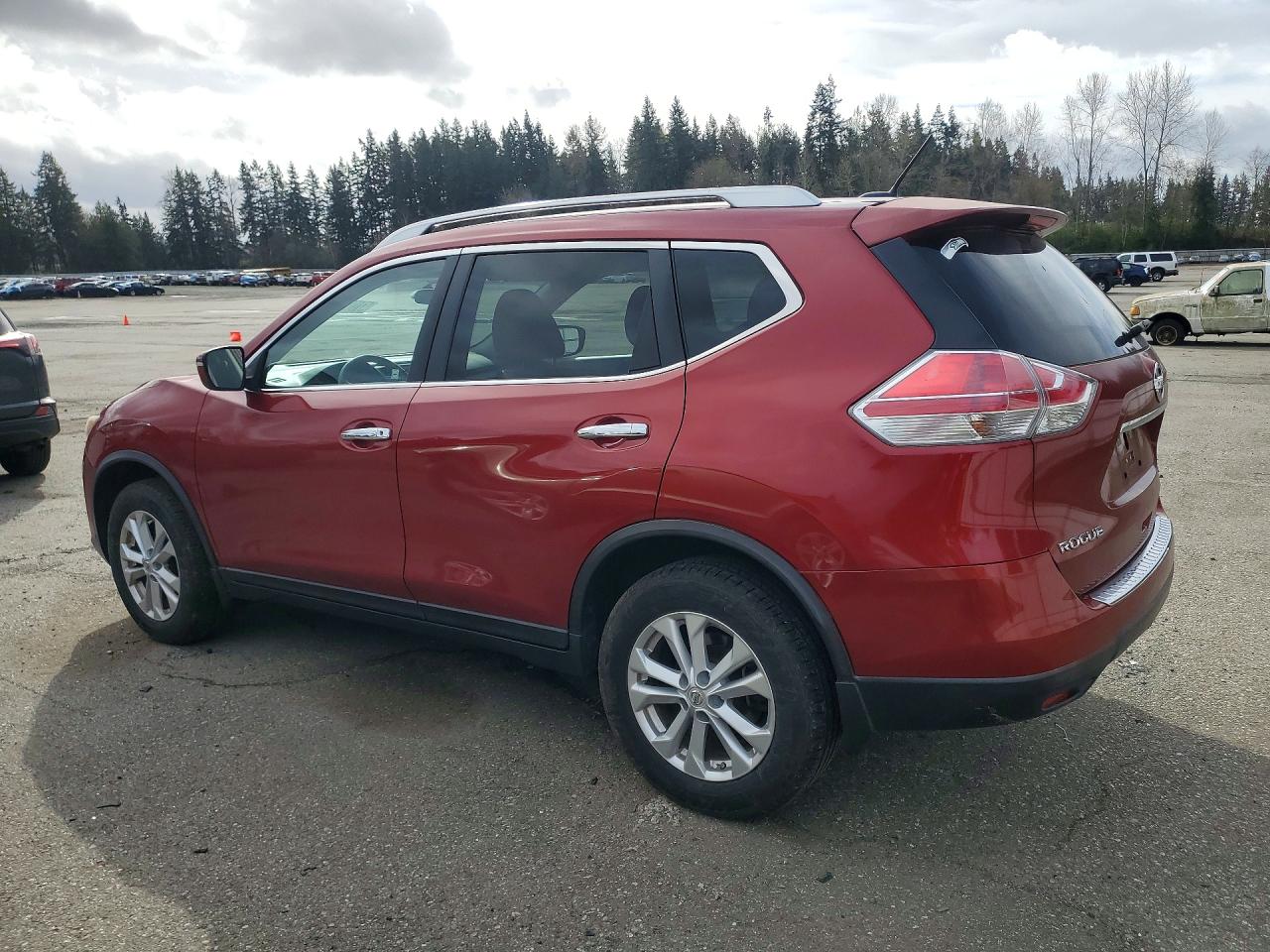 2015 NISSAN ROGUE SV — снимка 2