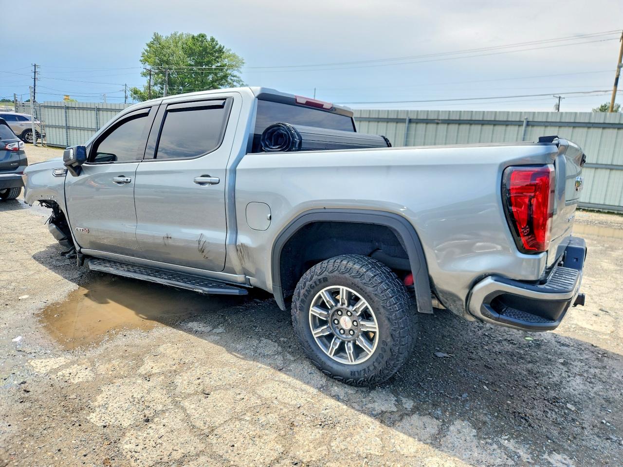 2026 GMC SIERRA K1500 AT4 — снимка 2