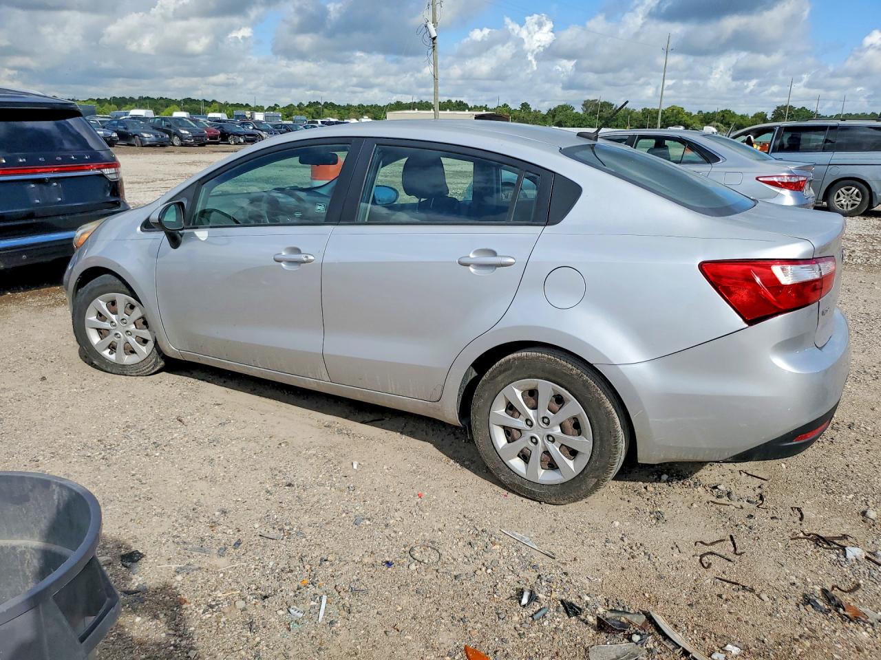 2015 KIA RIO LX — снимка 2