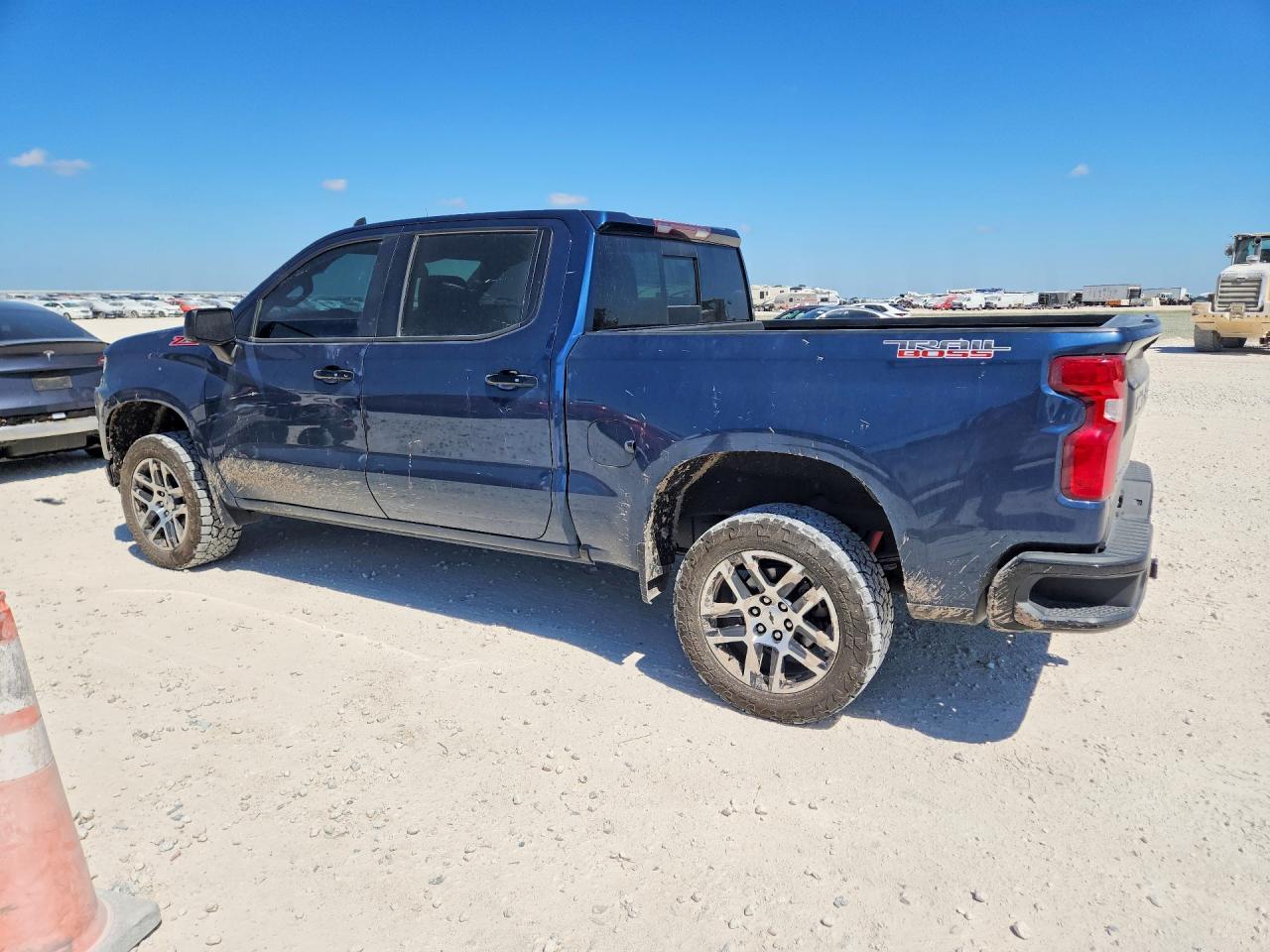 2019 CHEVROLET SILVERADO K1500 LT TRAIL BOSS — снимка 2