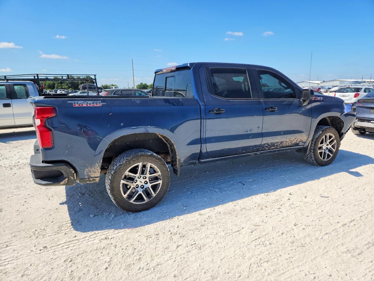 2019 CHEVROLET SILVERADO K1500 LT TRAIL BOSS — снимка 3