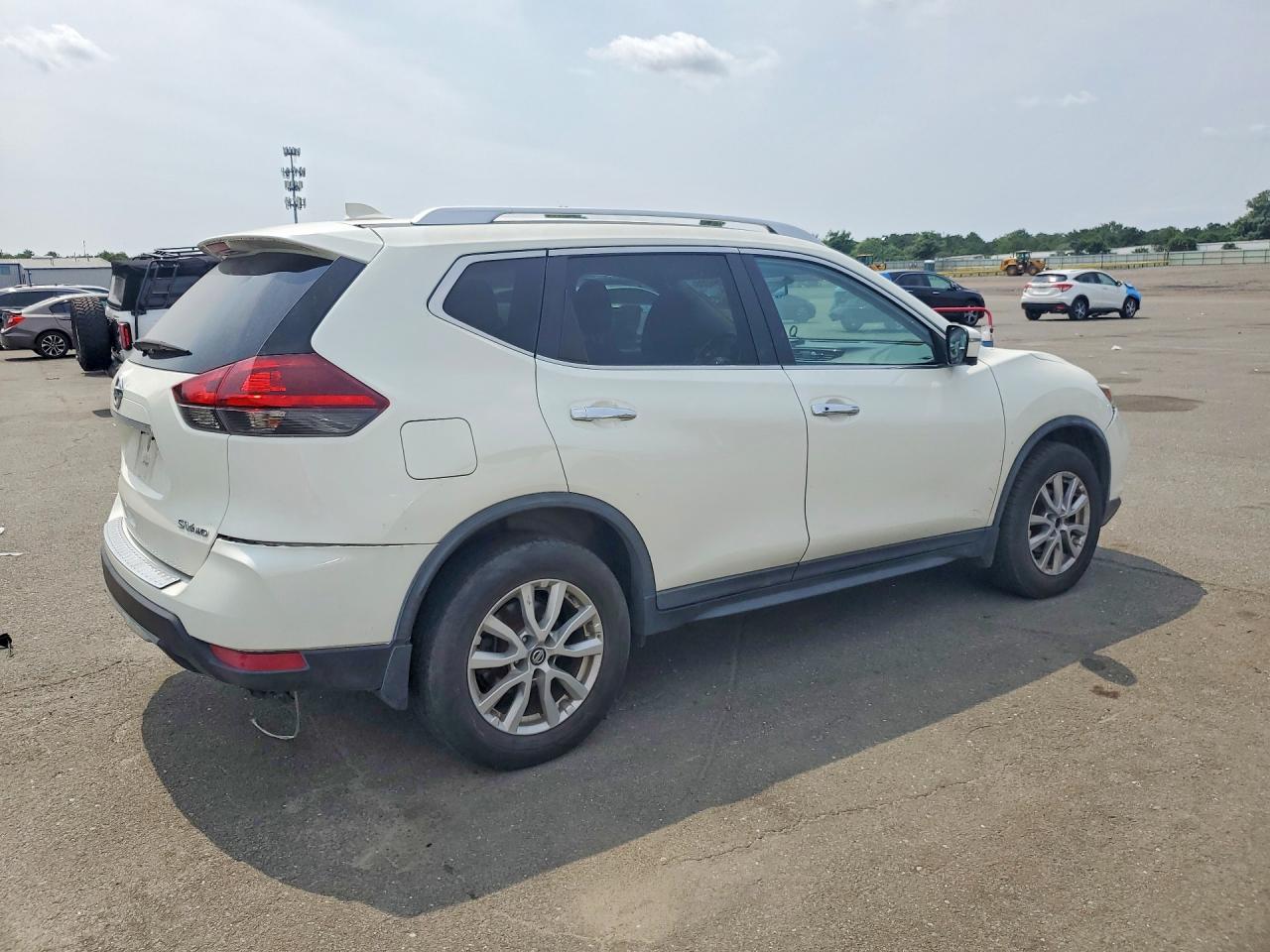 2018 NISSAN ROGUE SV — снимка 3