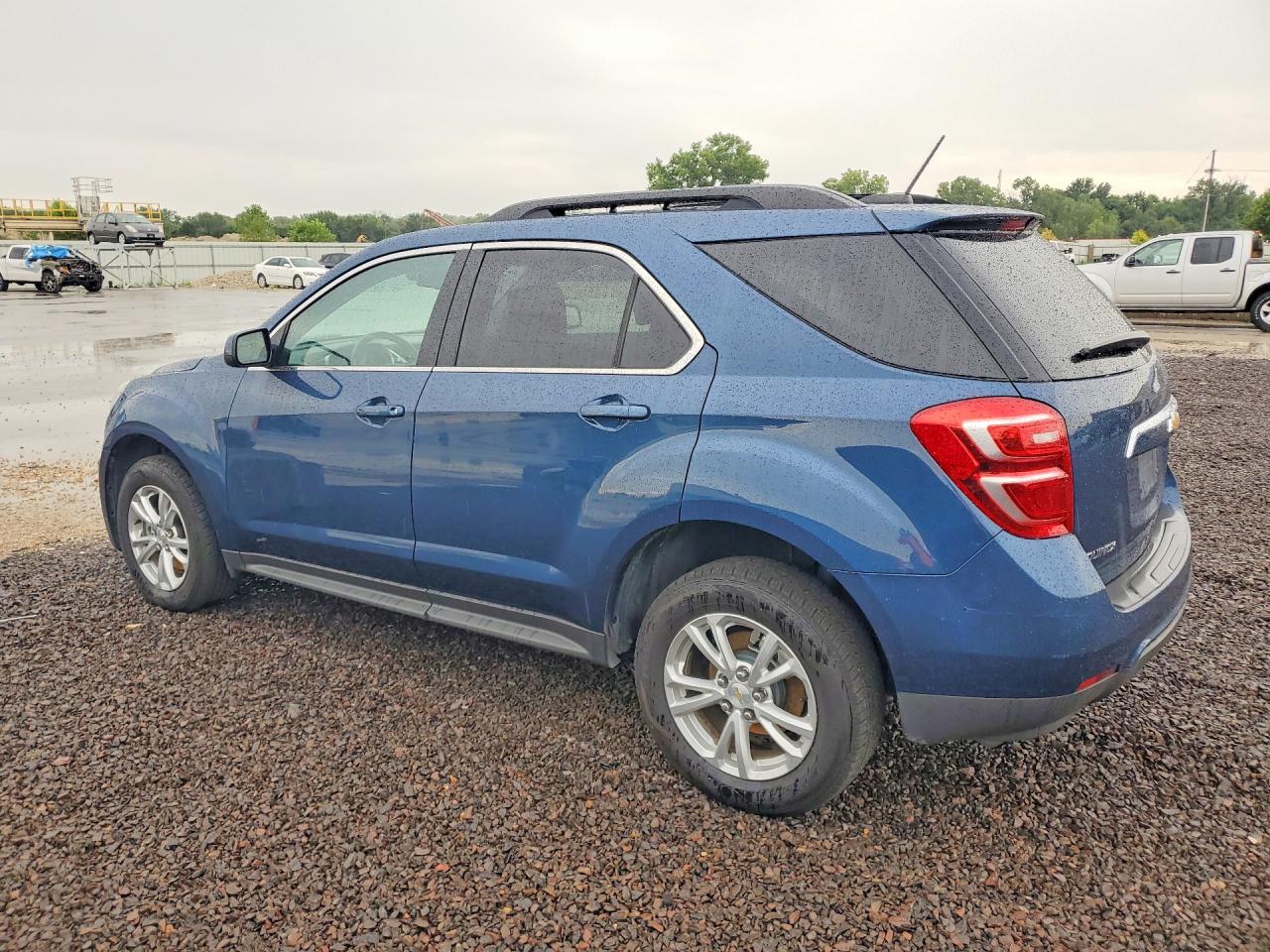 2017 CHEVROLET EQUINOX LT — снимка 2