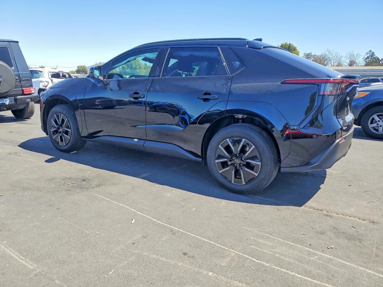2026 TOYOTA BZ XLE PLUS — снимка 2