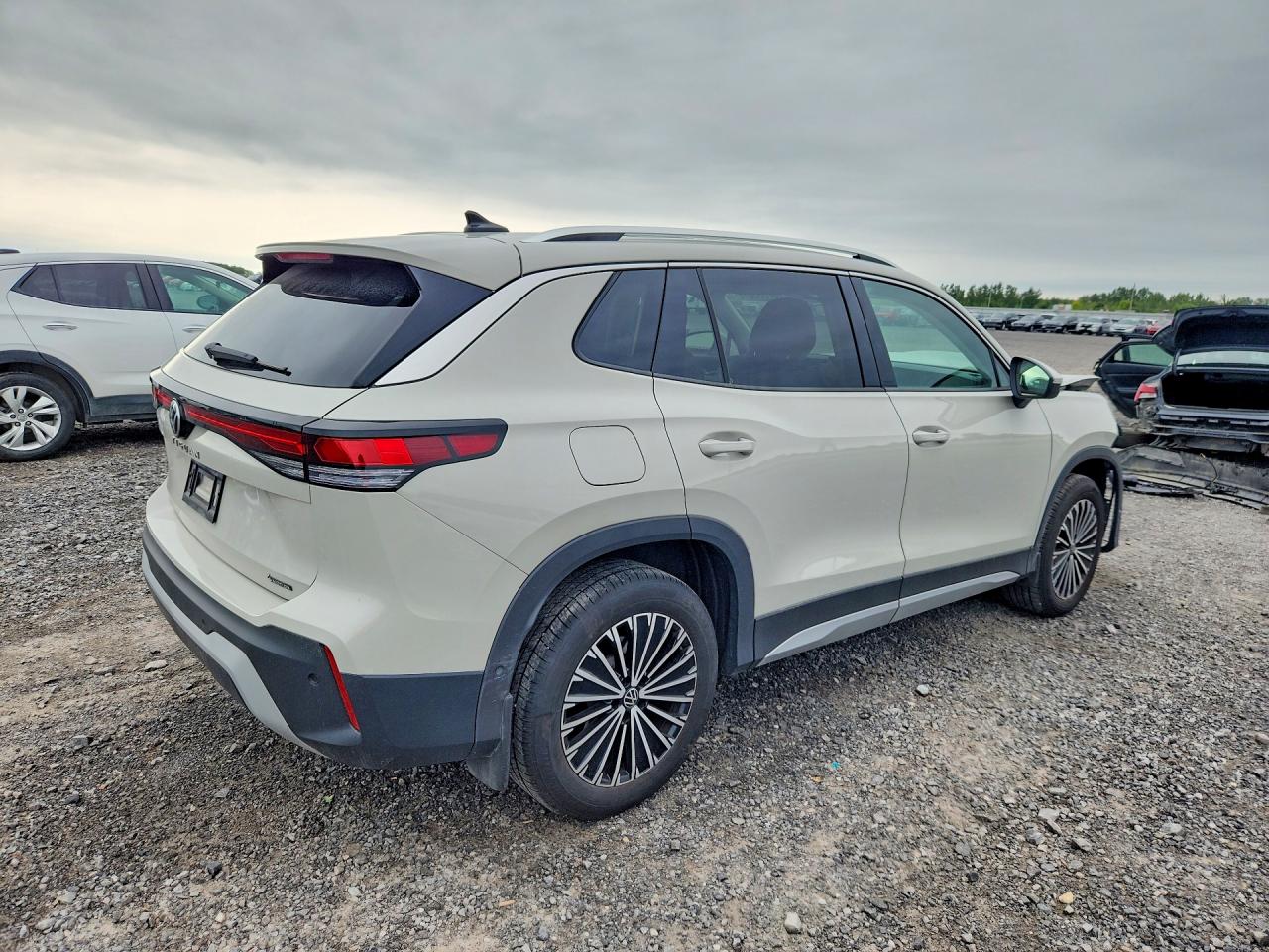 2025 VOLKSWAGEN TIGUAN SE — снимка 3