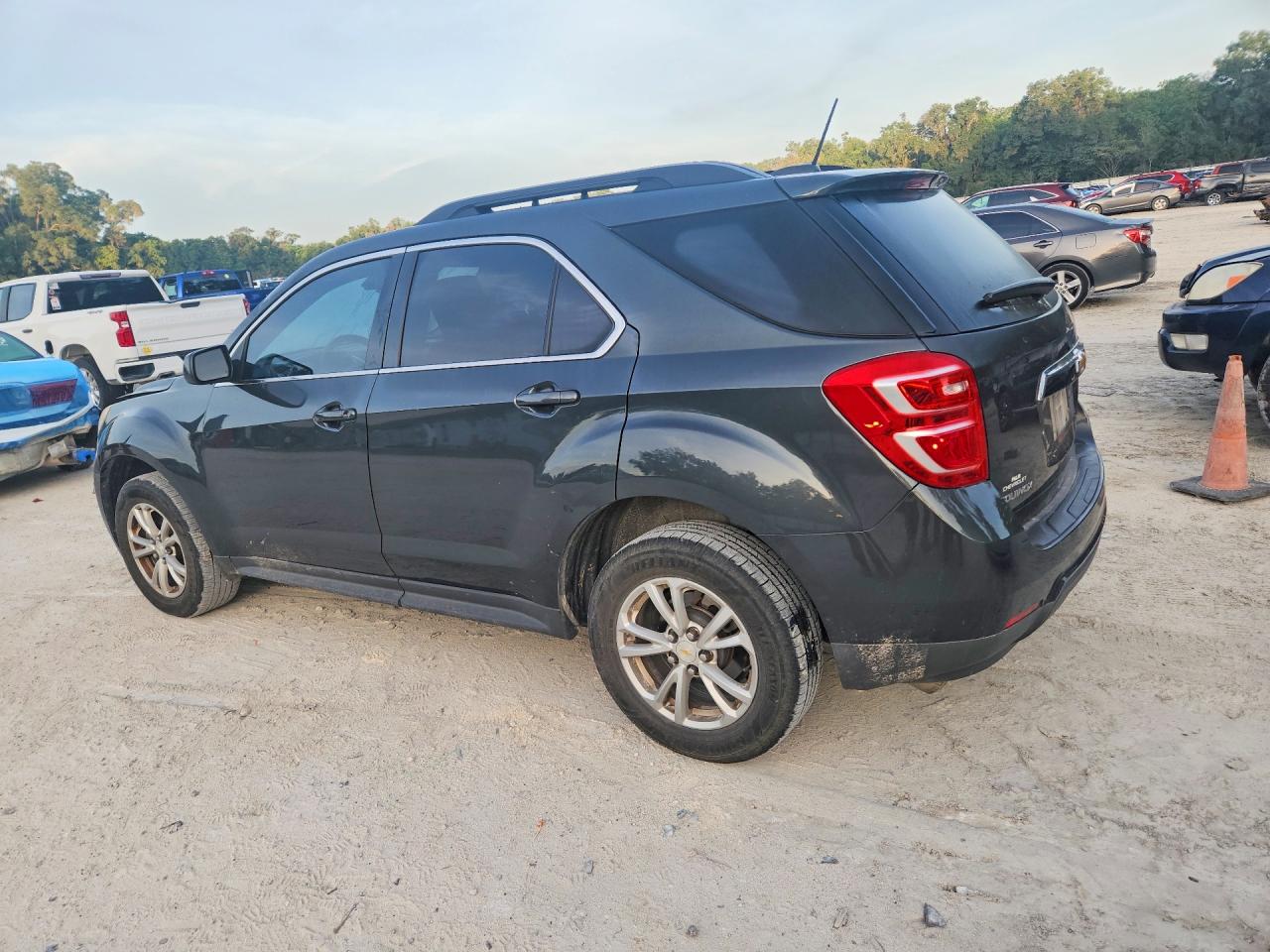 2017 CHEVROLET EQUINOX LT — снимка 2