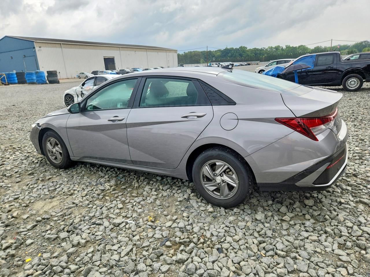 2025 HYUNDAI ELANTRA SE — снимка 2