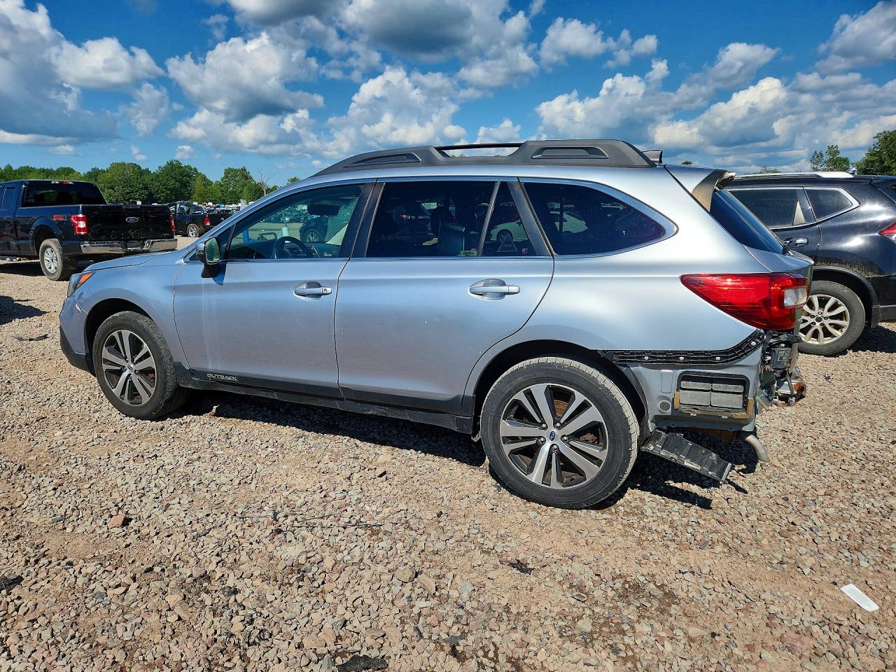2018 SUBARU OUTBACK 2.5I LIMITED — снимка 2