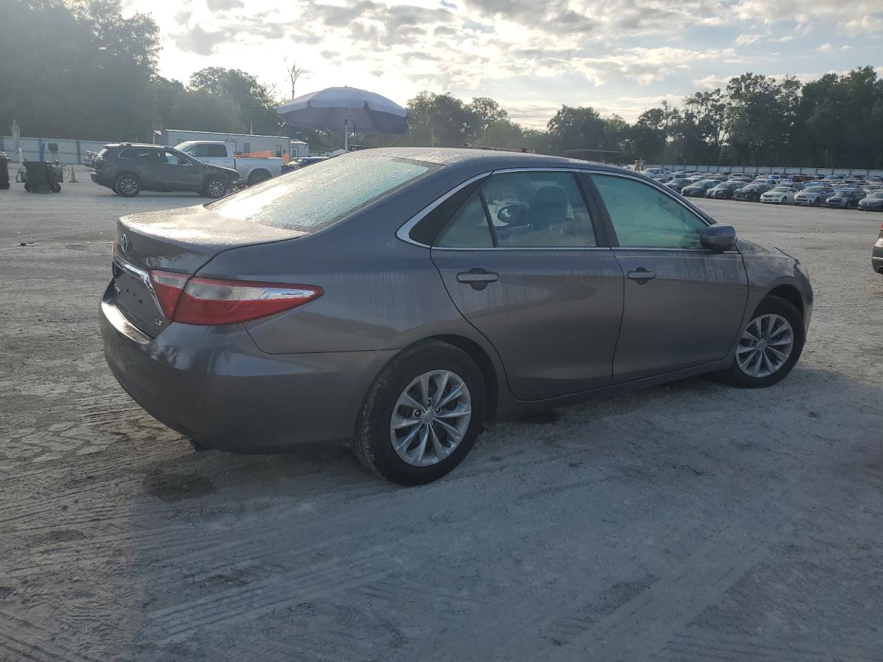 2017 TOYOTA CAMRY LE LE — снимка 3