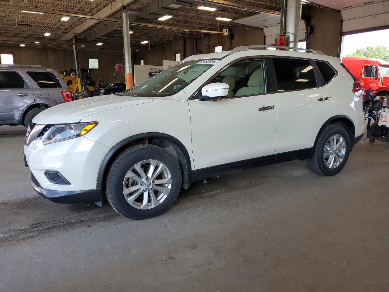 2015 NISSAN ROGUE SV
