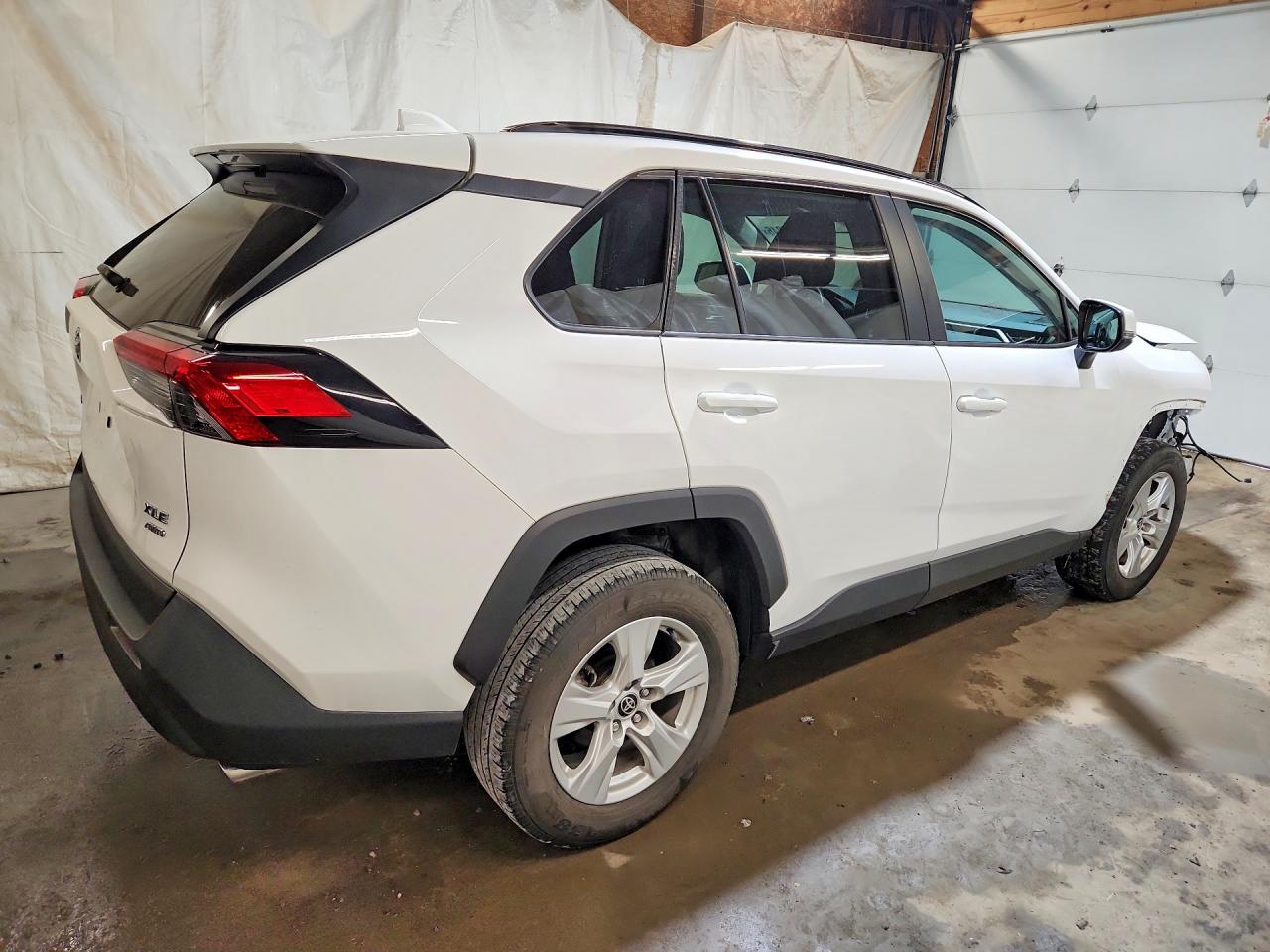 2021 TOYOTA RAV4 XLE — снимка 3