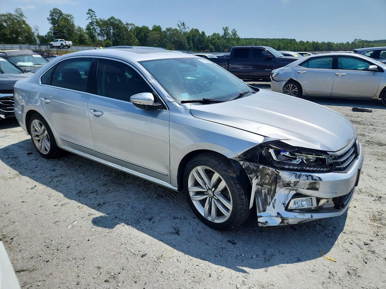 2017 VOLKSWAGEN PASSAT SEL PREMIUM — снимка 4