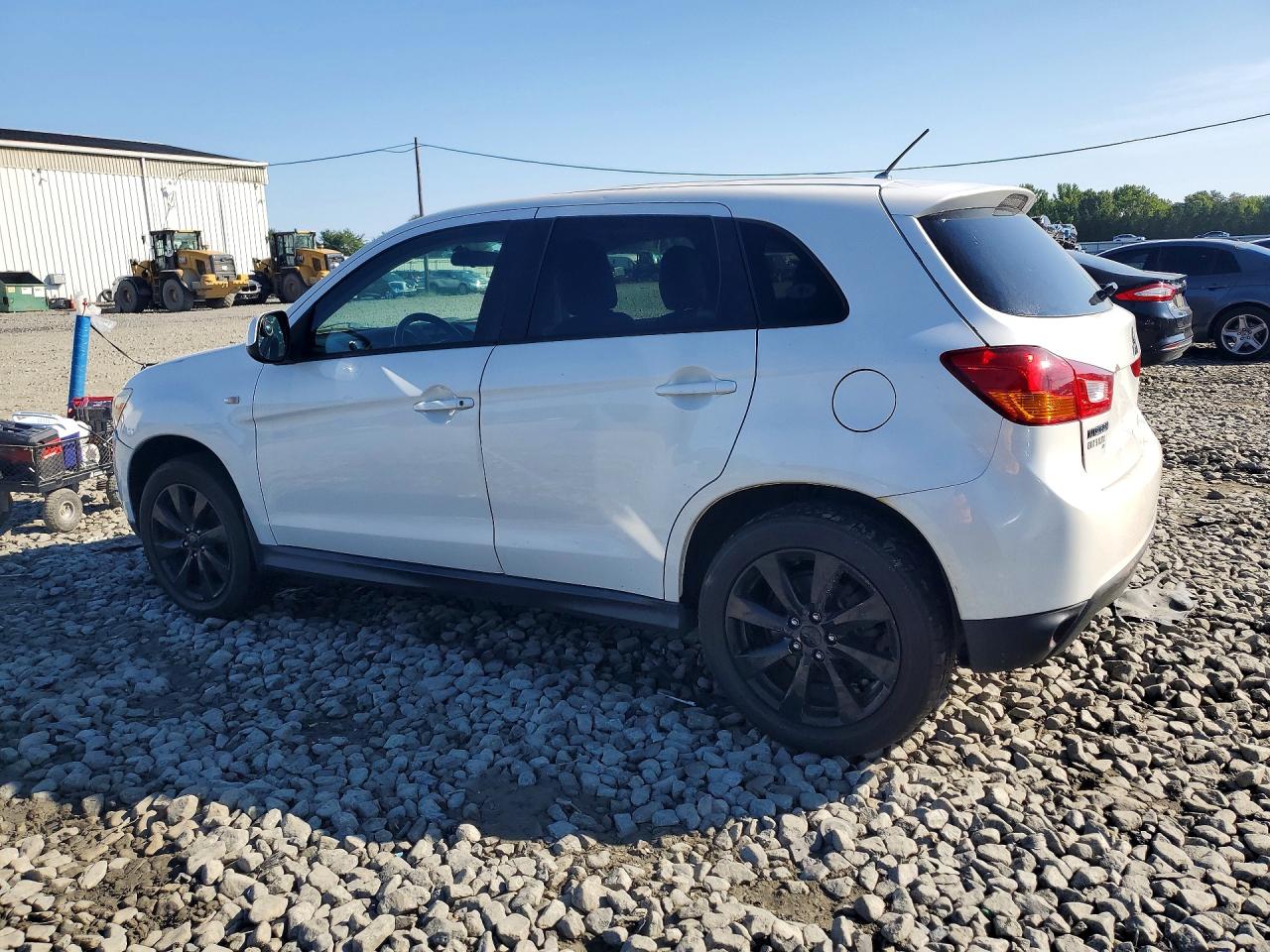 2015 MITSUBISHI OUTLANDER SPORT ES — снимка 2