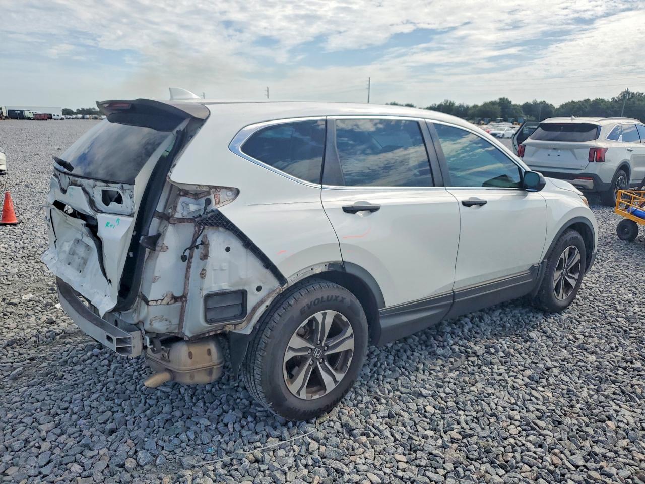 2017 HONDA CR-V LX — снимка 3