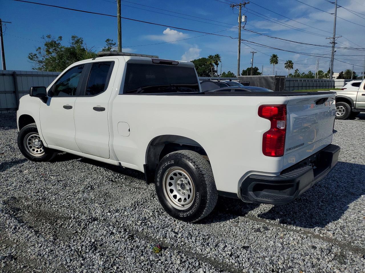 2021 CHEVROLET SILVERADO C1500 — снимка 2