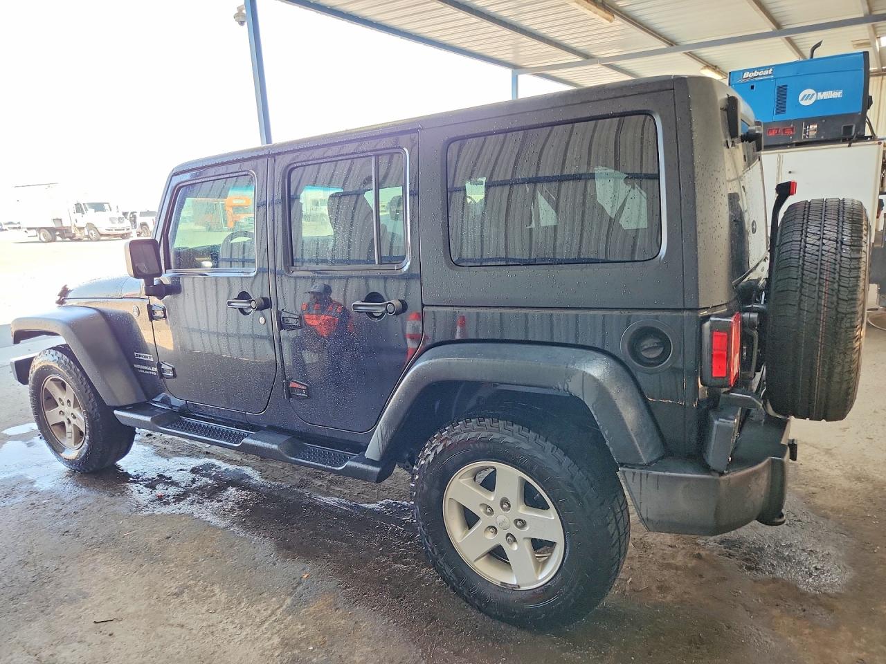 2015 JEEP WRANGLER UNLIMITED SPORT — снимка 2