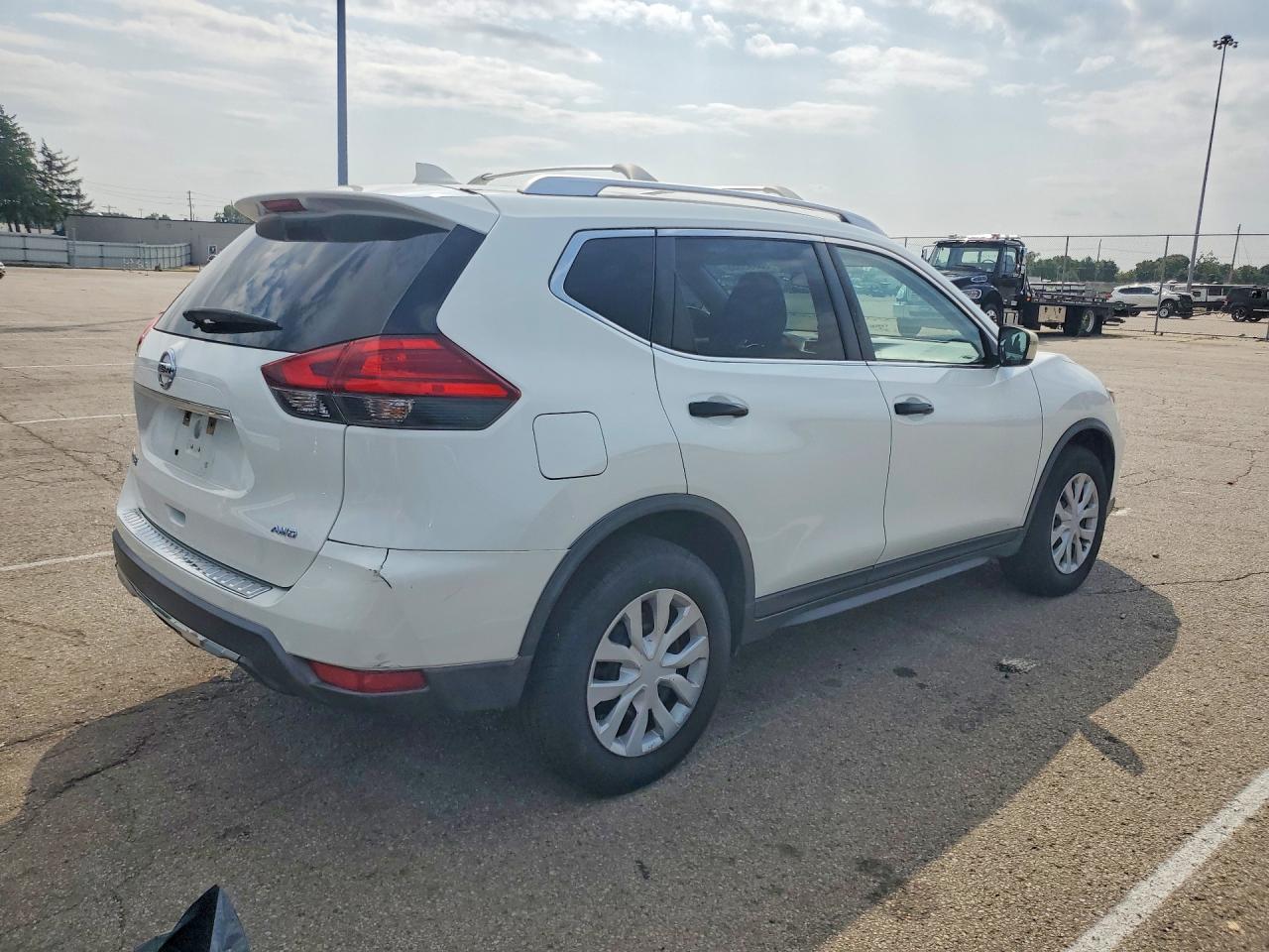 2017 NISSAN ROGUE S — снимка 3