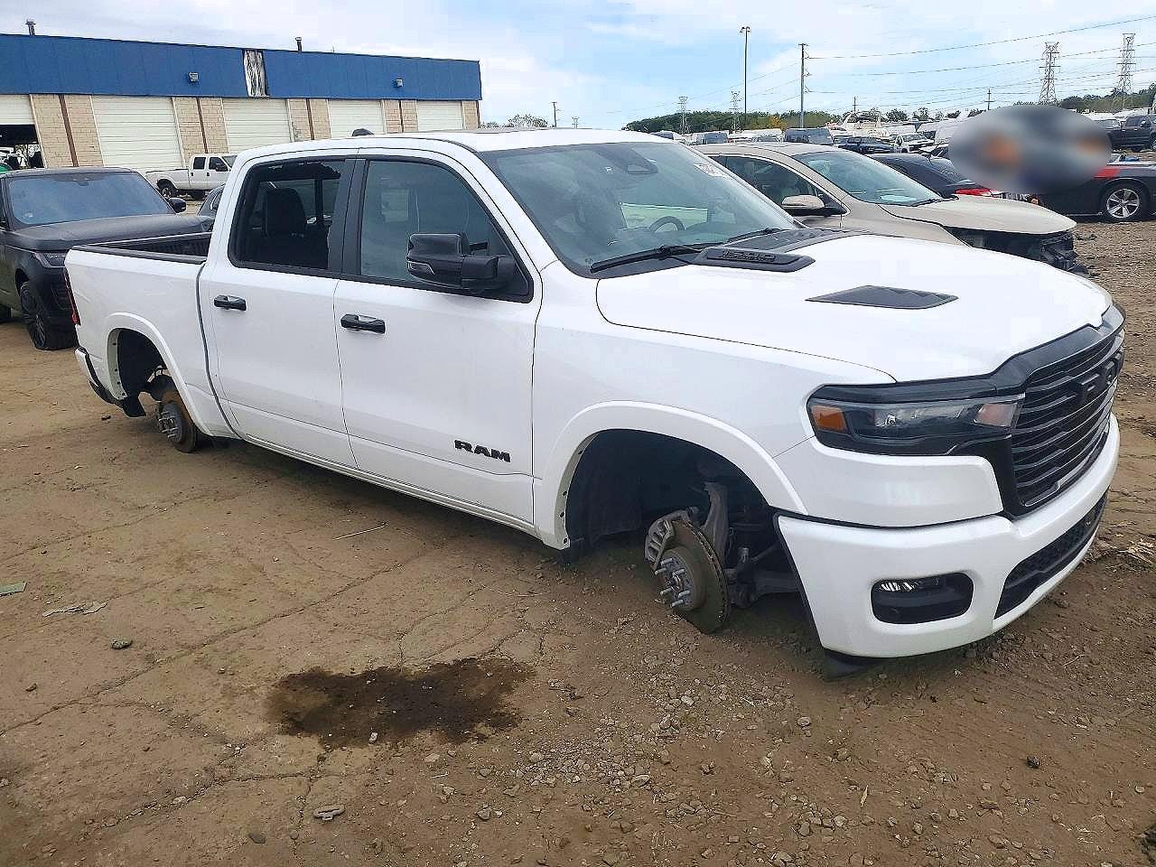 2026 RAM 1500 LARAMIE — снимка 4