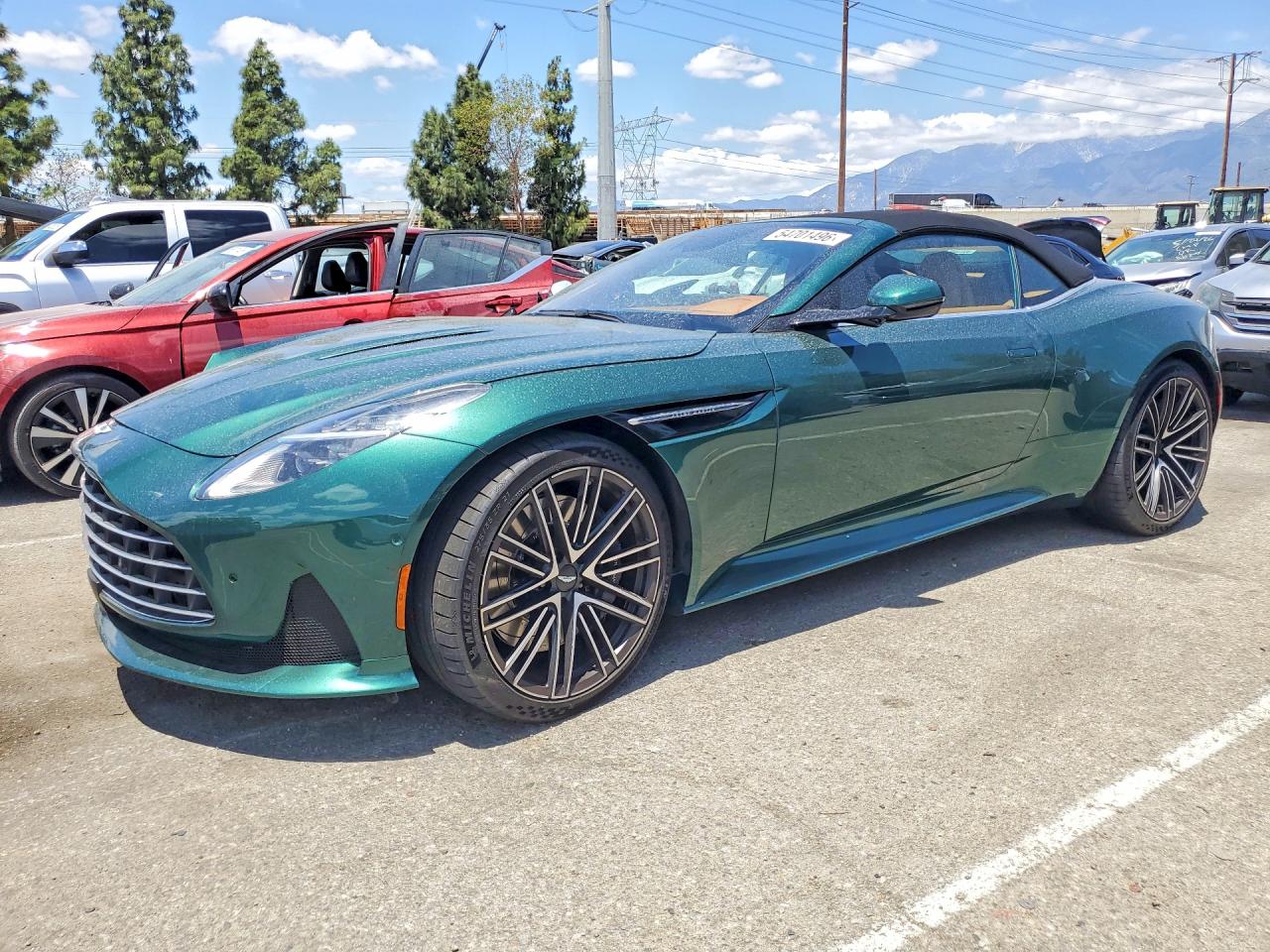 2025 ASTON MARTIN DB12
