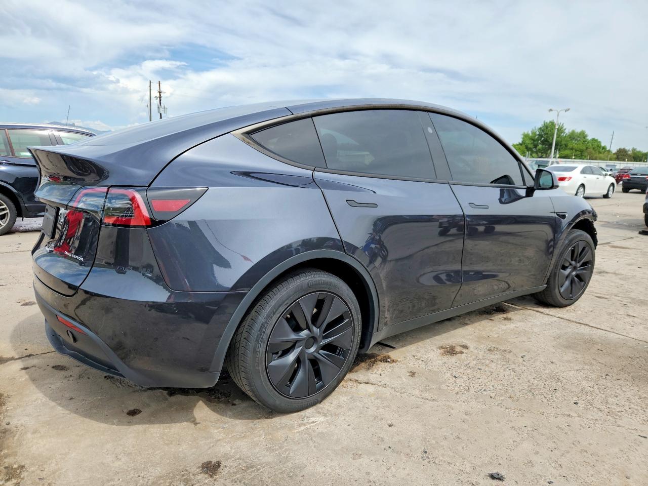 2025 TESLA MODEL Y — снимка 3